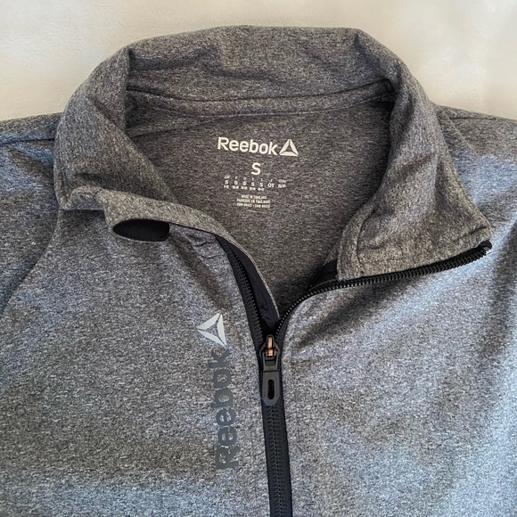 Reebok full zip top - Picture 2 of 6